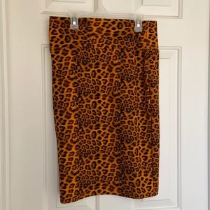 leopard Luluroe  print Cassie skirt size small
